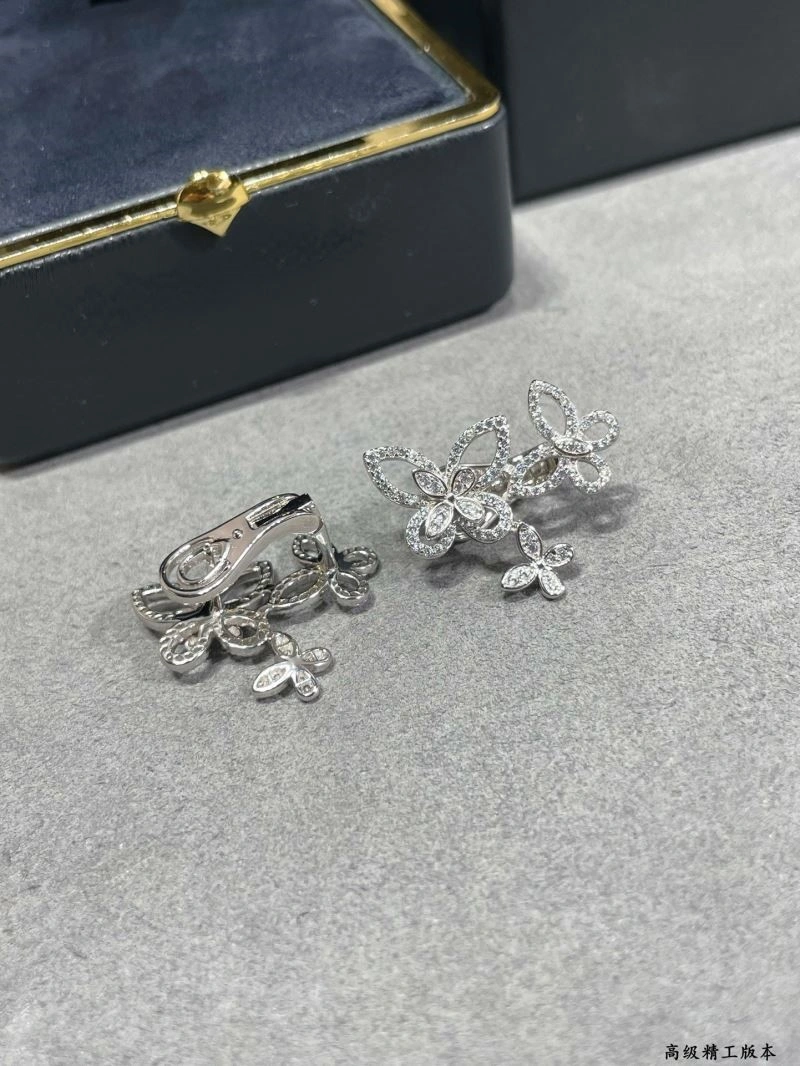 Stylish Graff Earrings 210675