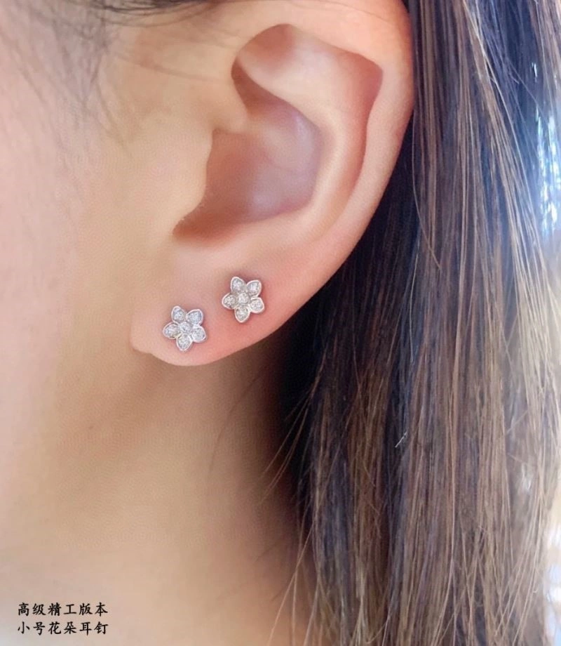 Graff Earrings Refined 210683