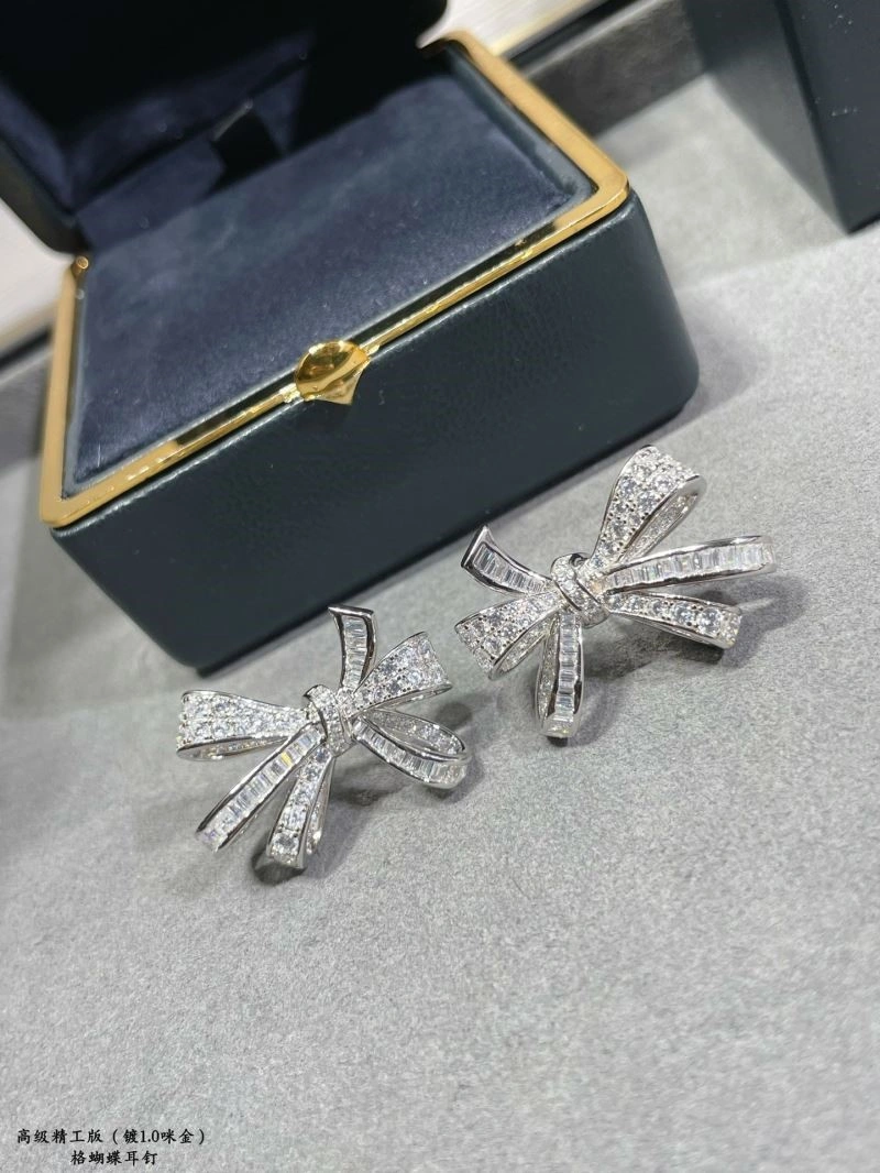 Lightweight Graff Earrings 209260