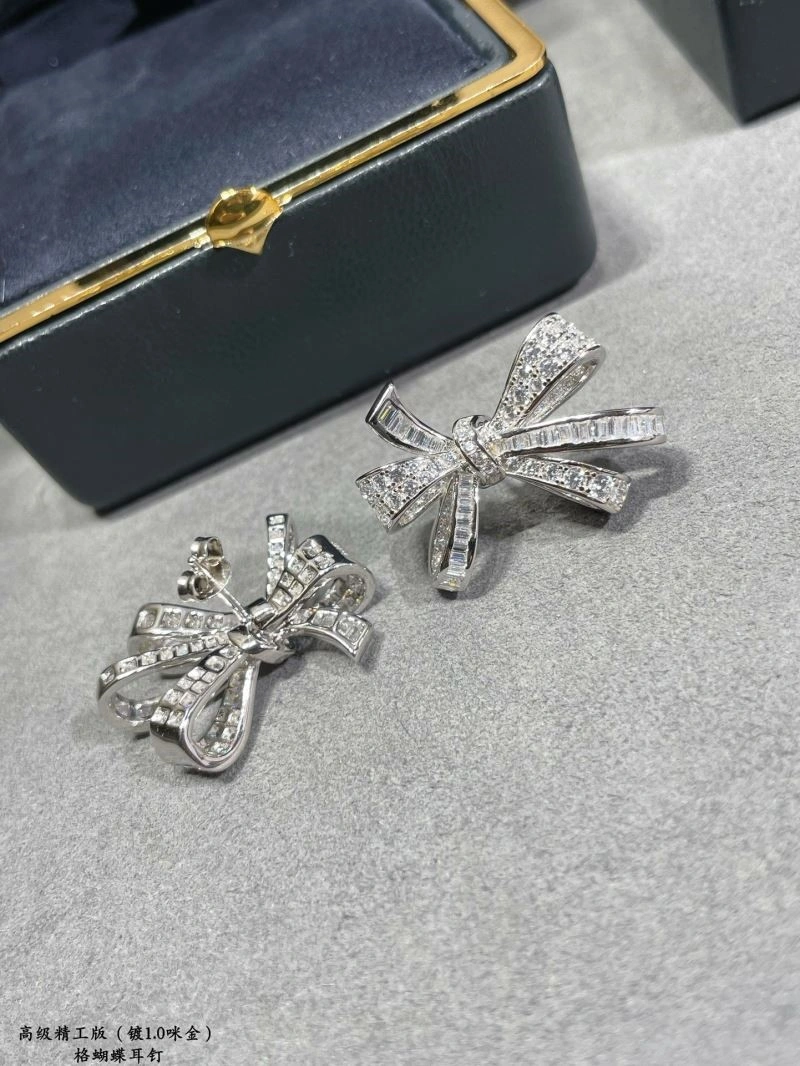 Lightweight Graff Earrings 209260