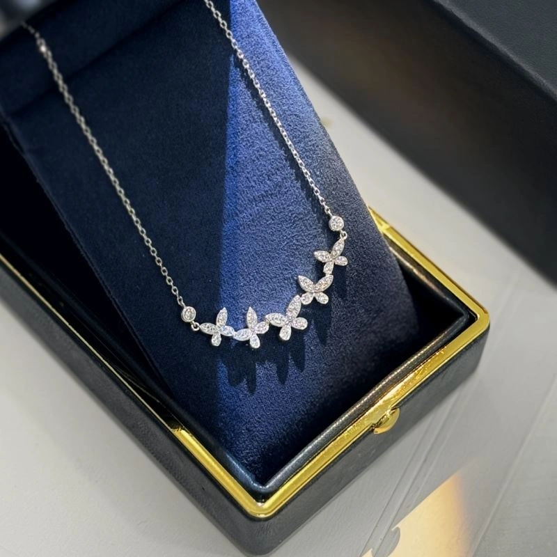 Graff Necklaces UrbanChic 213920