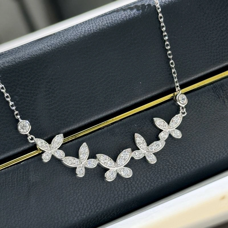 Graff Necklaces UrbanChic 213920