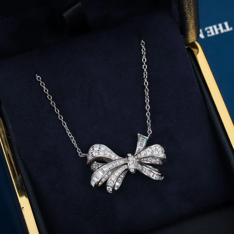 Graff Necklaces Modern 214568