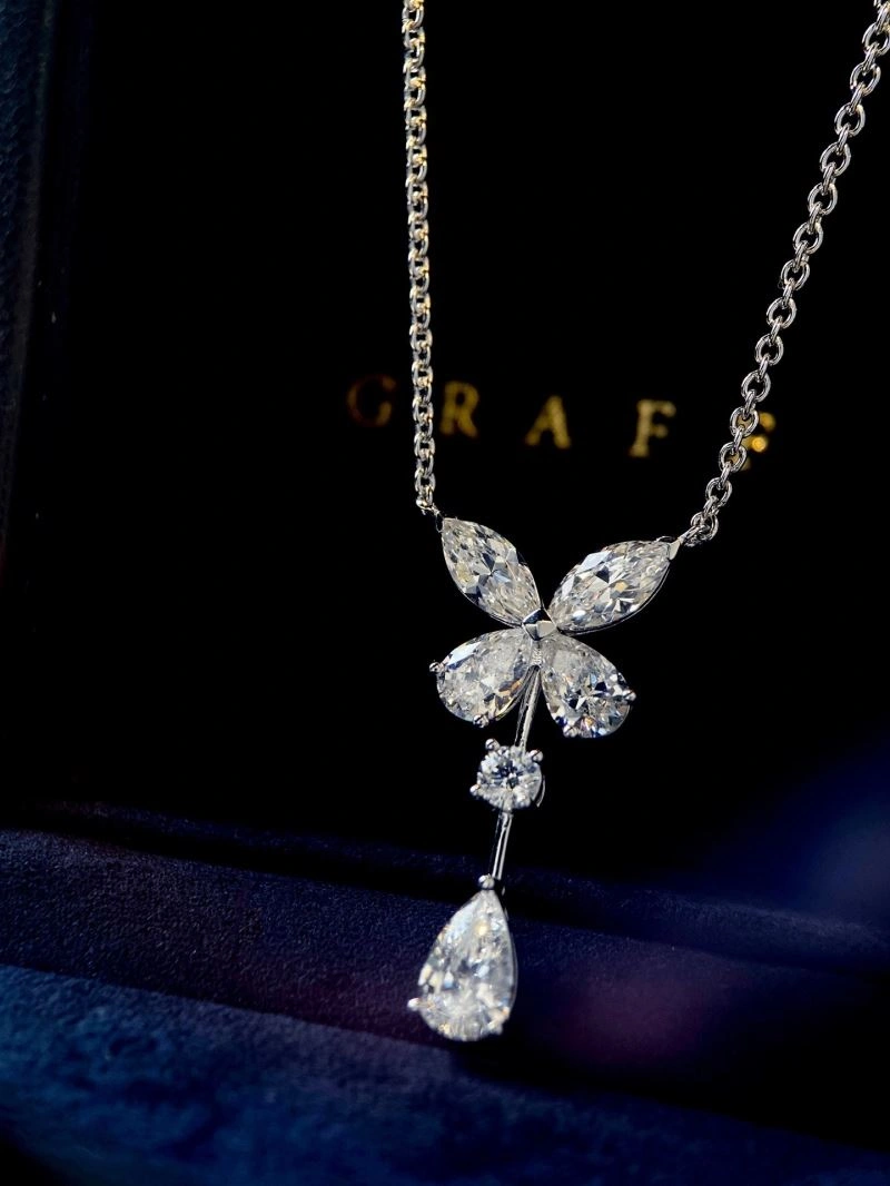 Graff Necklaces UrbanChic 214210