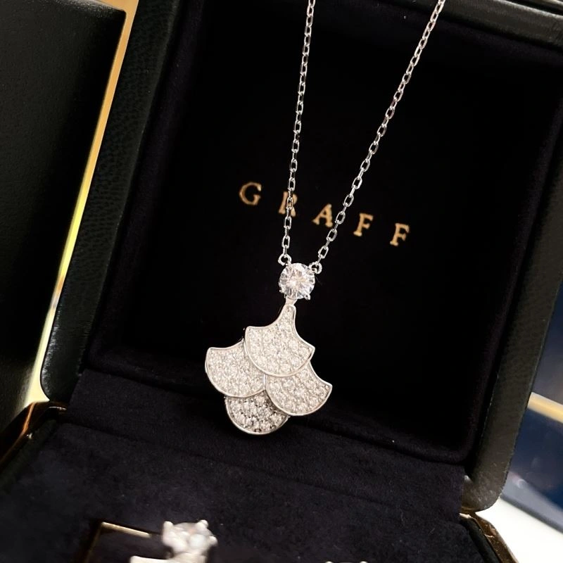 Graff Necklaces Upgraded 214208