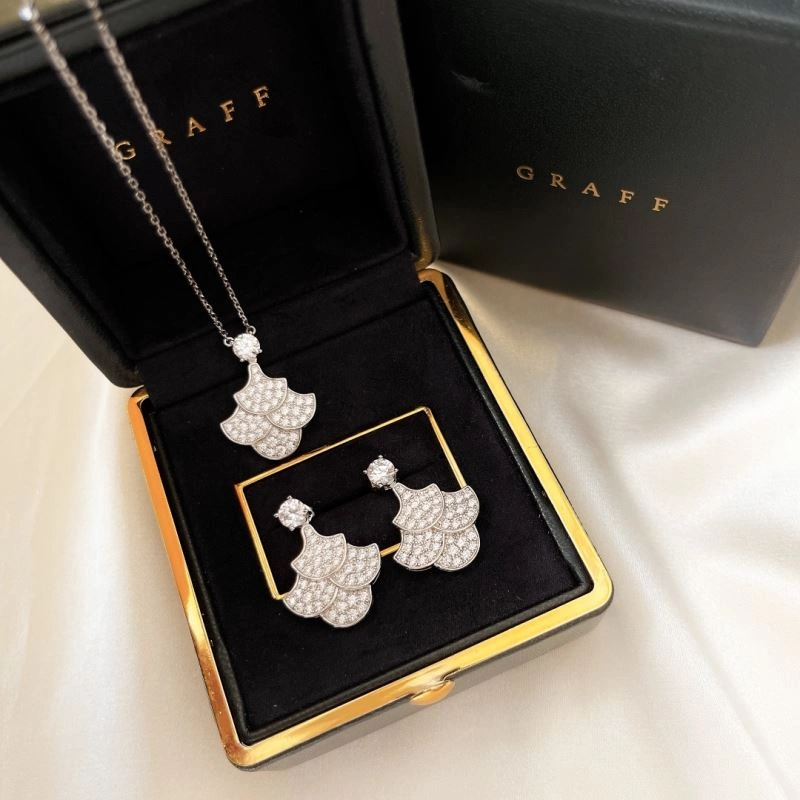 Graff Necklaces Upgraded 214208