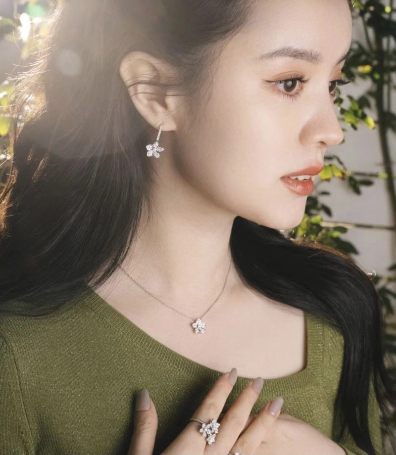 Graff Necklaces Bold 214202