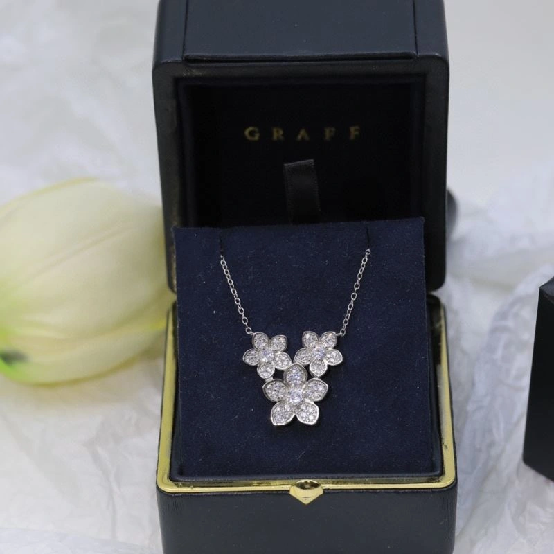 OnTrend Graff Necklaces 212025