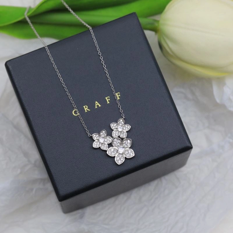 OnTrend Graff Necklaces 212025