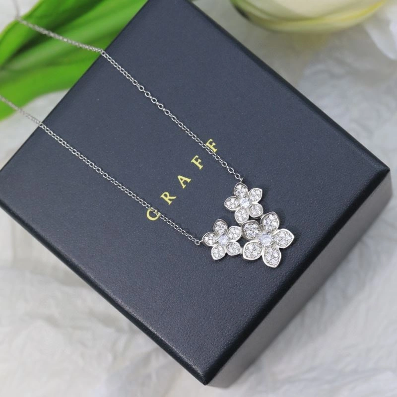 OnTrend Graff Necklaces 212025