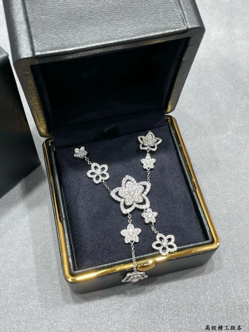 Graff Necklaces AllSeason 212012