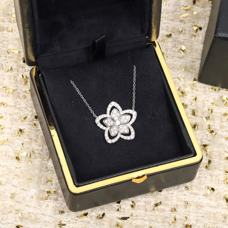 Graff Necklaces Thermal 211205