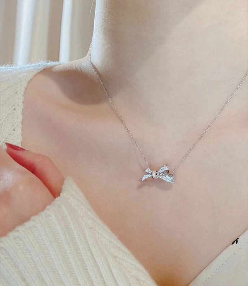 Trendy Graff Necklaces 211231
