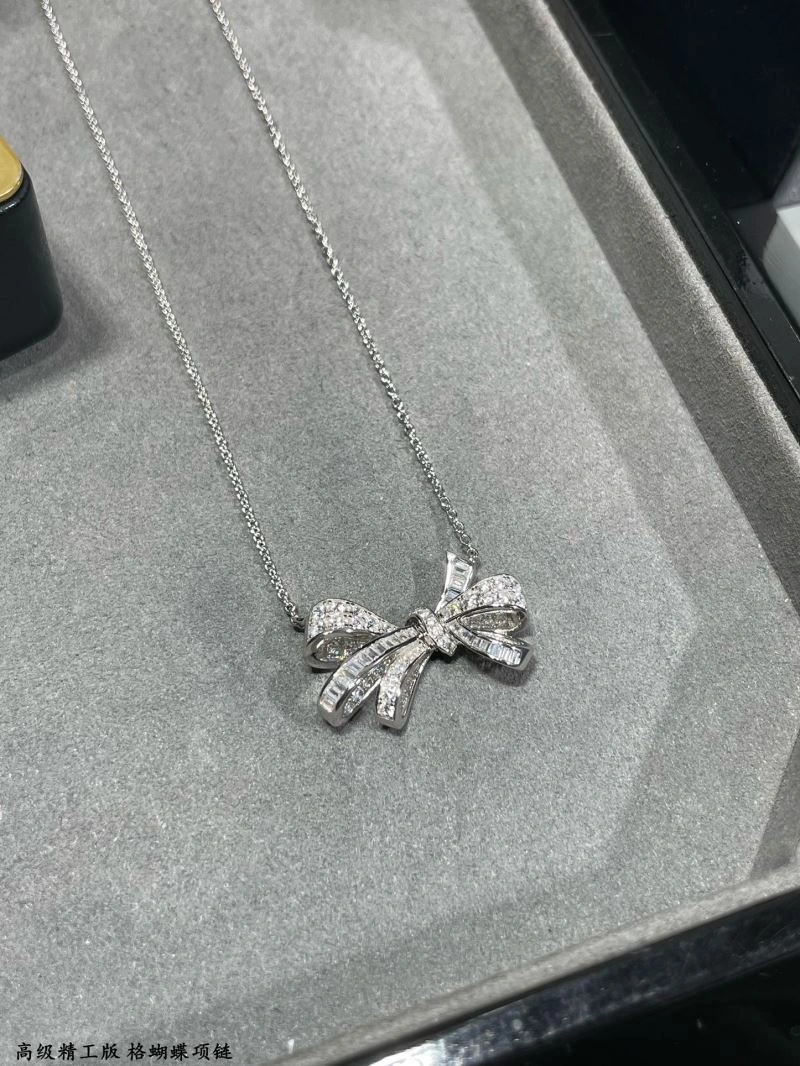 Graff Necklaces Chic 211202