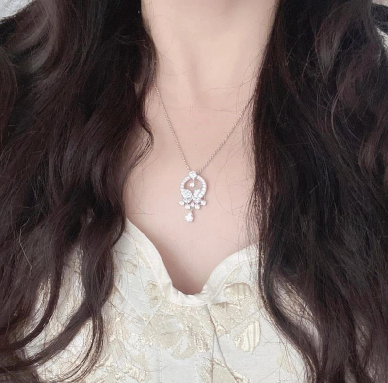 Graff Necklaces Classic 210667