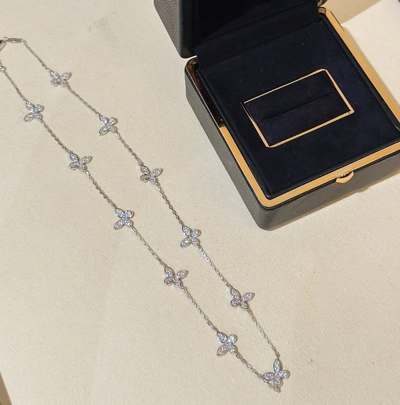 Graff Necklaces WrinkleFree 210669