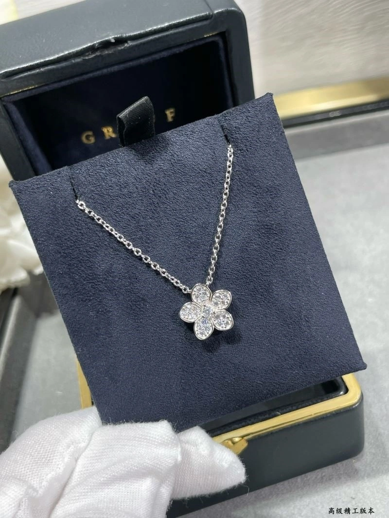 Graff Necklaces Bold 210673