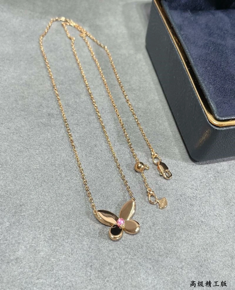 Compact Graff Necklaces 210655