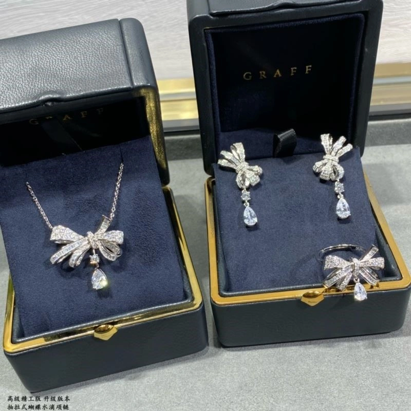 Graff Necklaces Youthful 210649