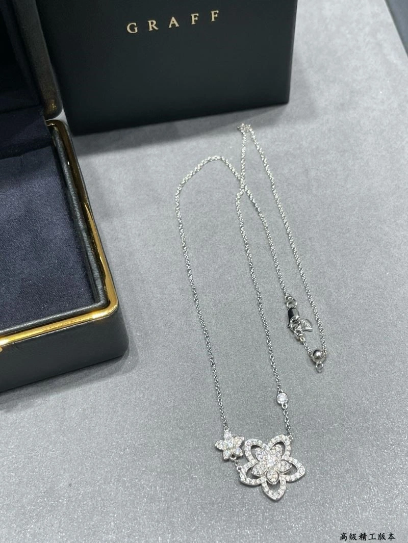Graff Necklaces Vibrant 210645