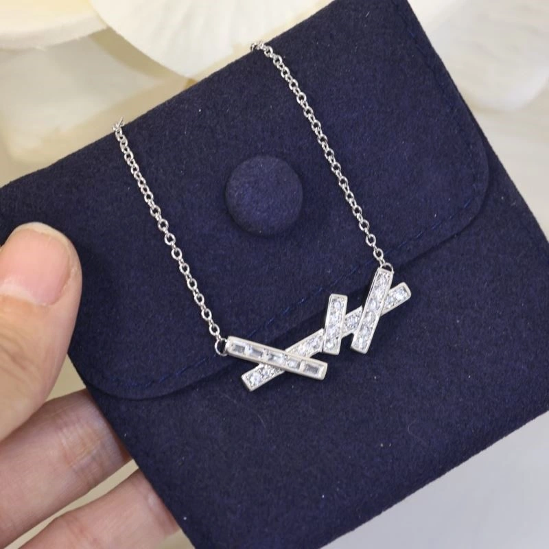 Graff Necklaces Soft 210642
