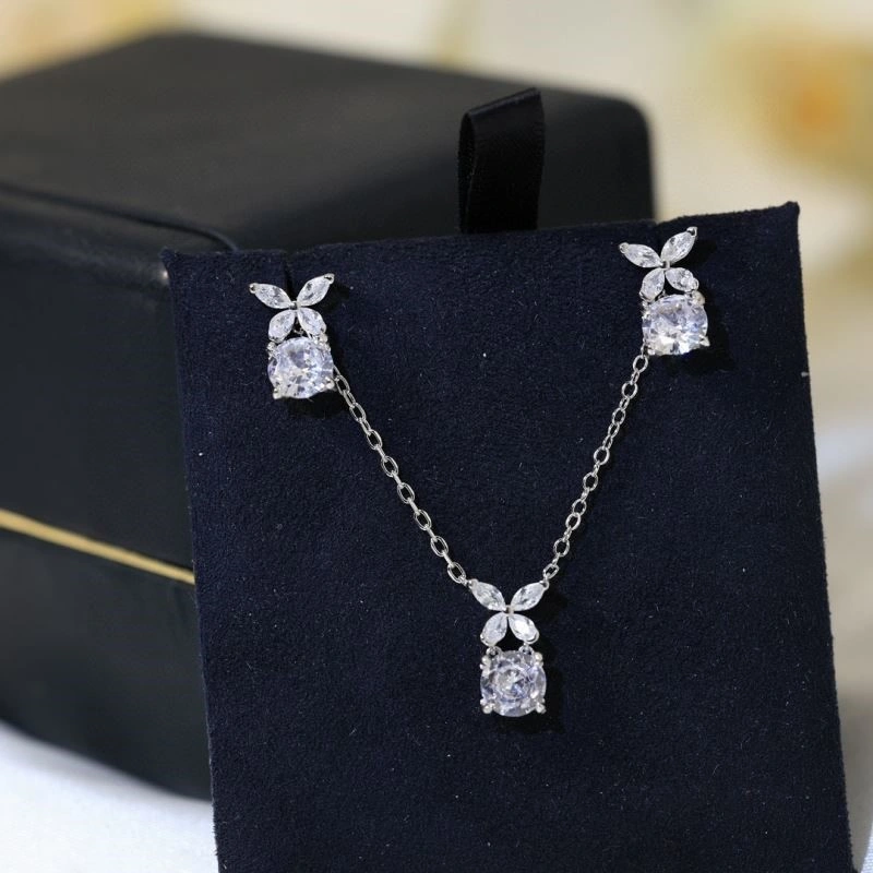 Graff Necklaces Sleek 209788