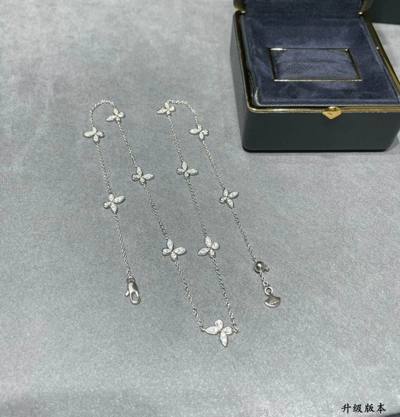 NewStyle Graff Necklaces 209257