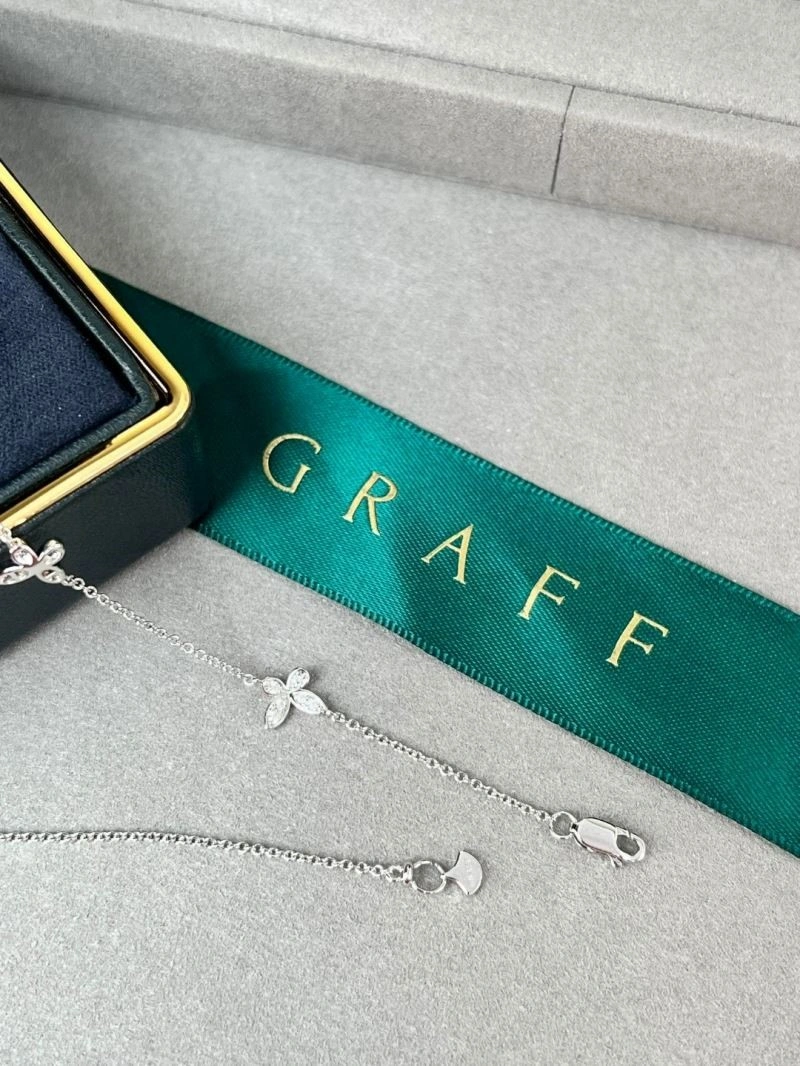 Graff Necklaces Cozy 208685