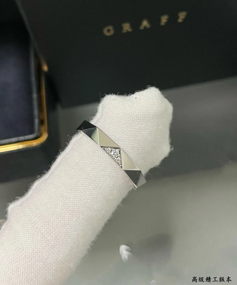 Supportive Graff Rings 211988
