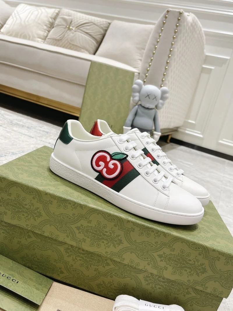 Fashionable Gucci ACE Shoes 24568