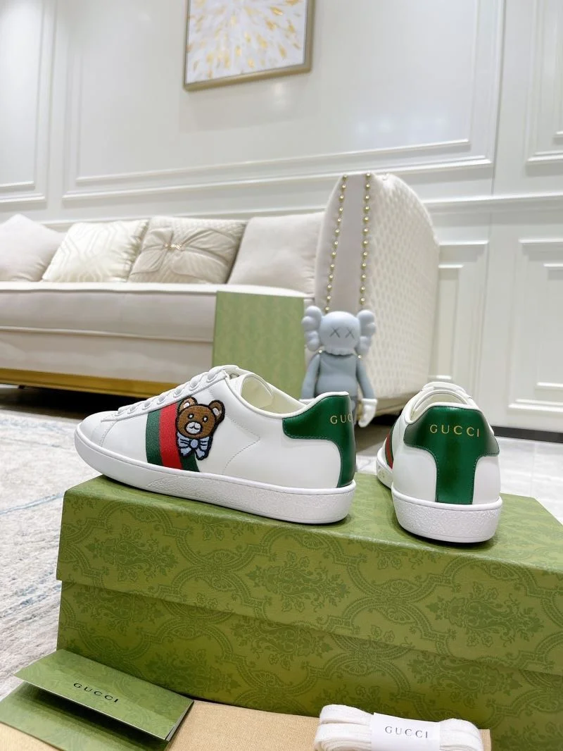 Gucci ACE Shoes Lightweight 24548