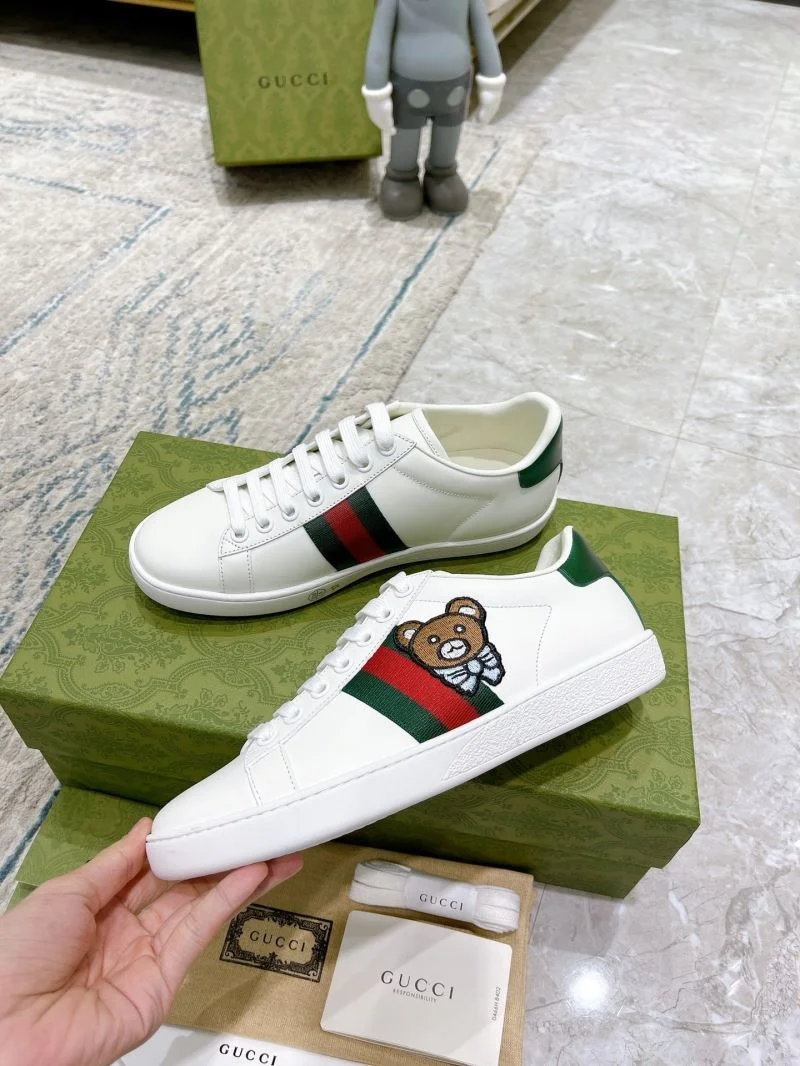 Gucci ACE Shoes Lightweight 24548