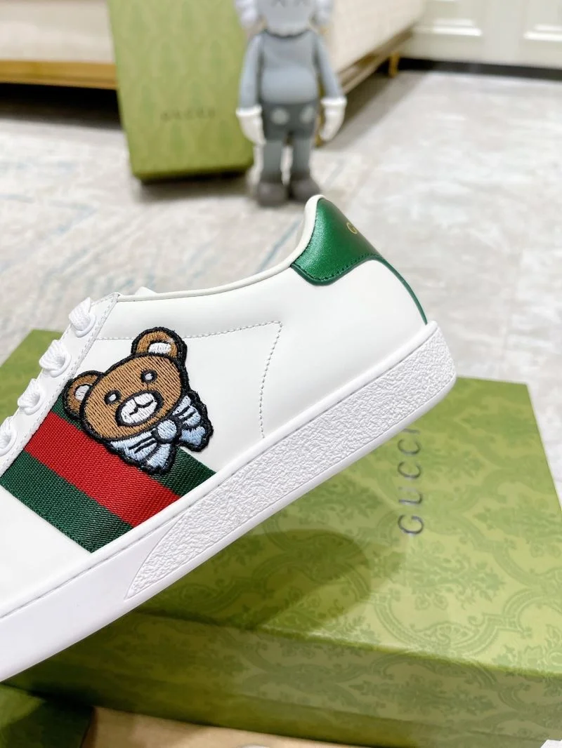 Gucci ACE Shoes Lightweight 24548
