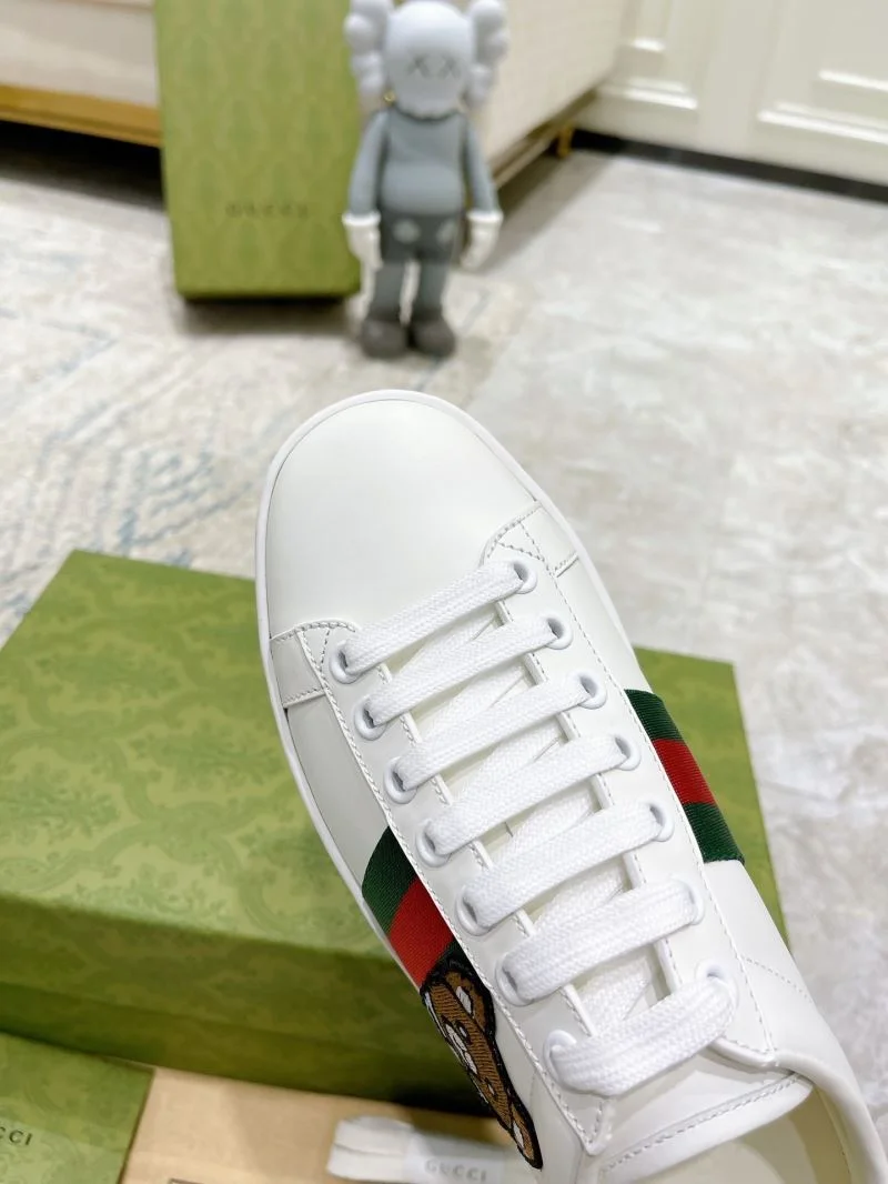 Gucci ACE Shoes Lightweight 24548