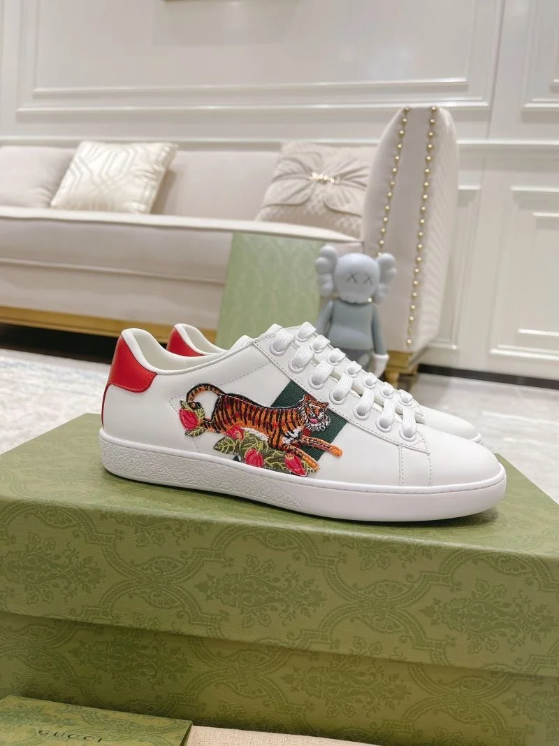 Classic Gucci ACE Shoes 24532