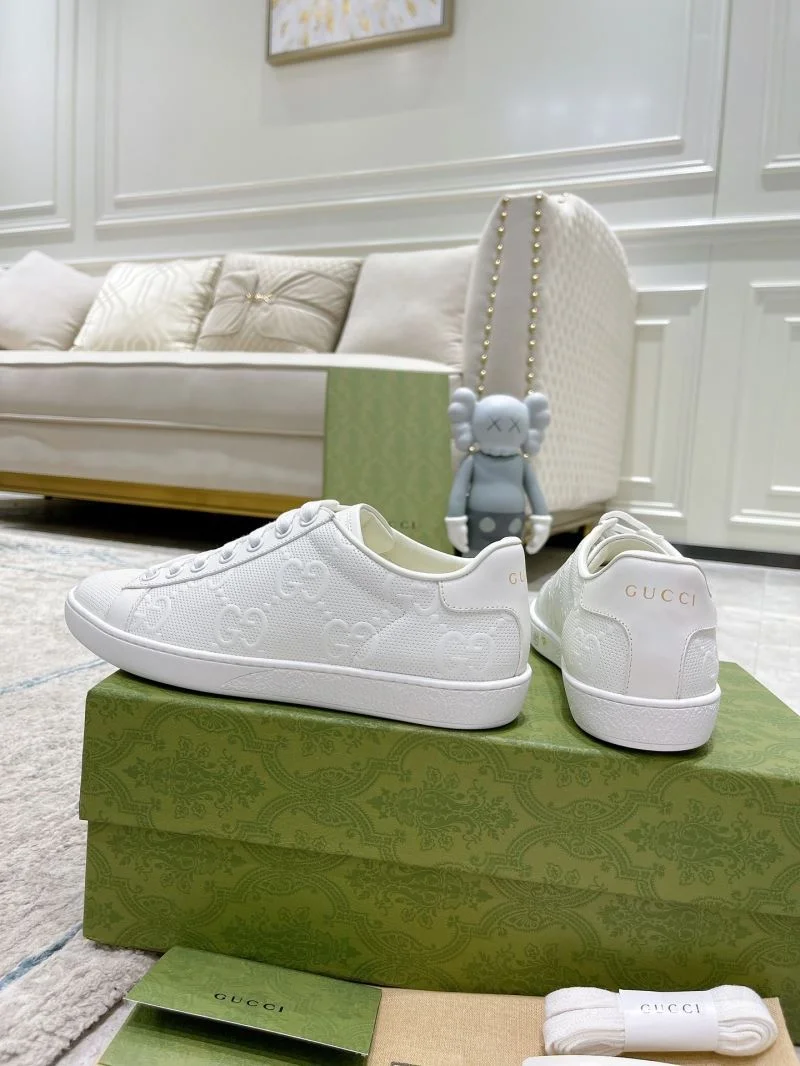 Gucci ACE Shoes Stretchable 24556