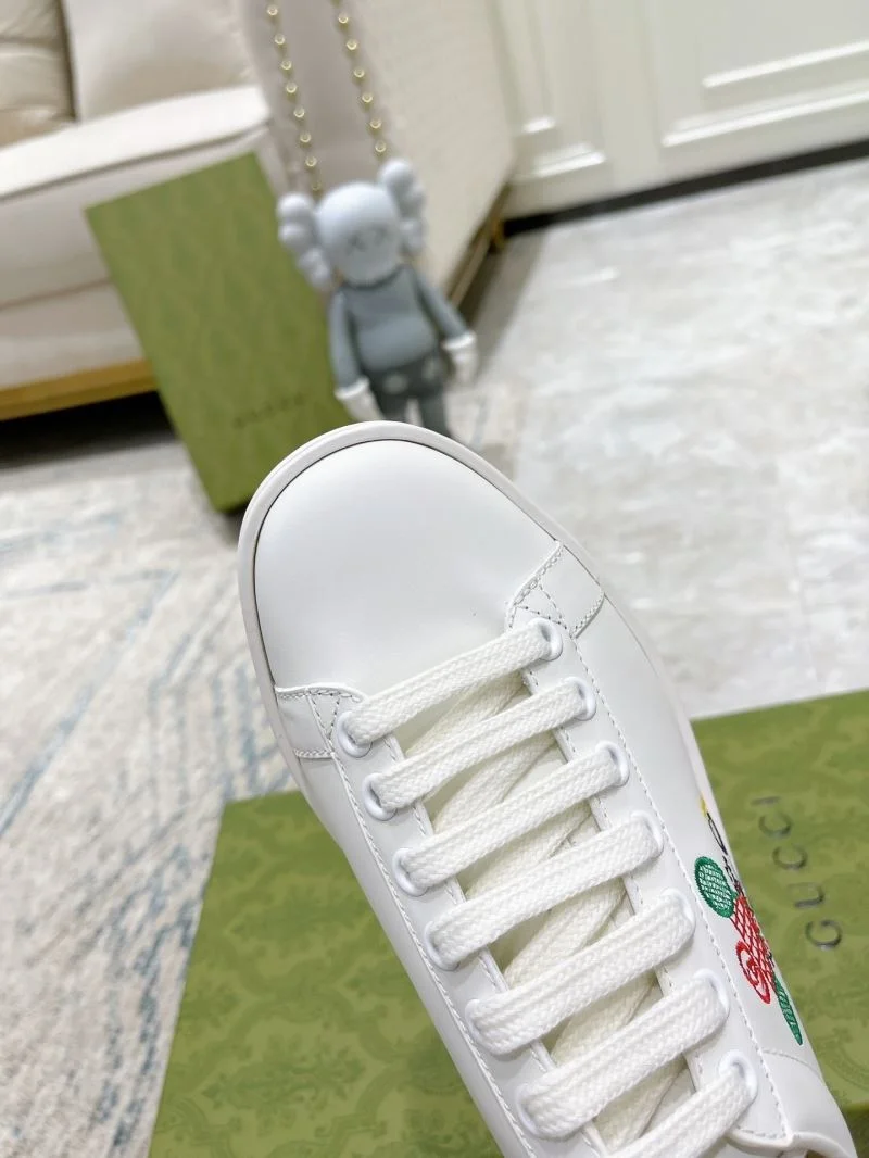 Gucci ACE Shoes Minimalist 24524