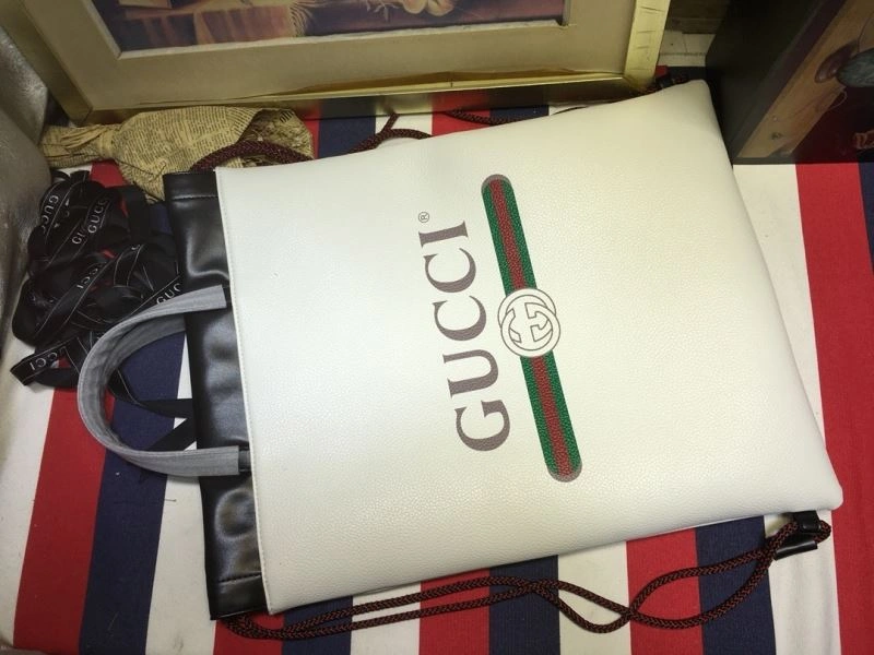 FlexibleFit Gucci Backpacks 81549