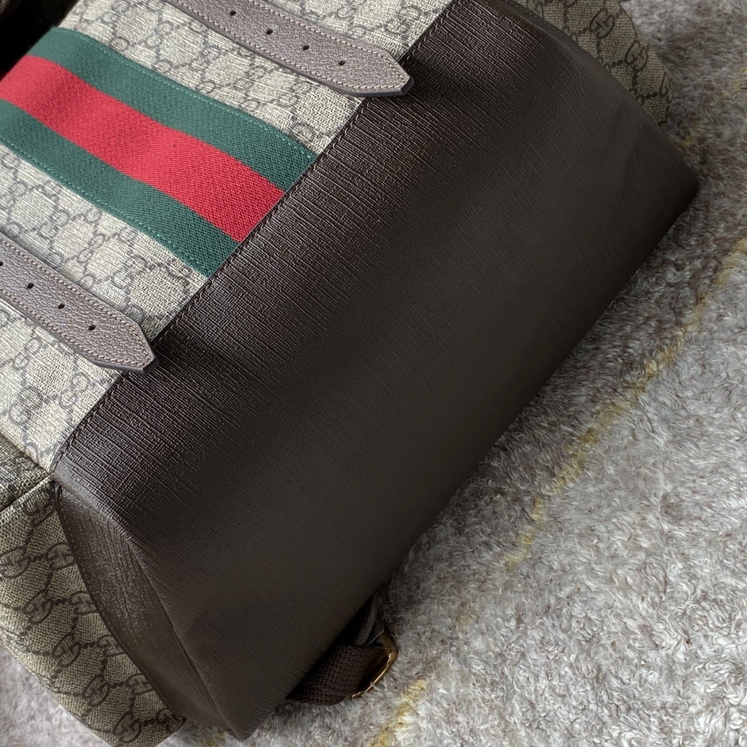 Sporty Gucci Backpacks 72487