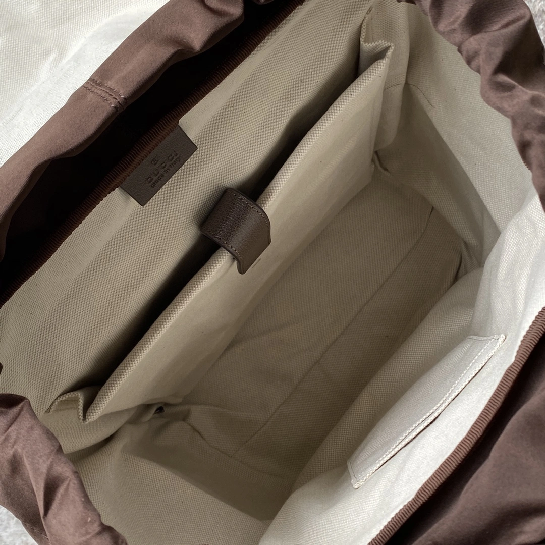 Sporty Gucci Backpacks 72487