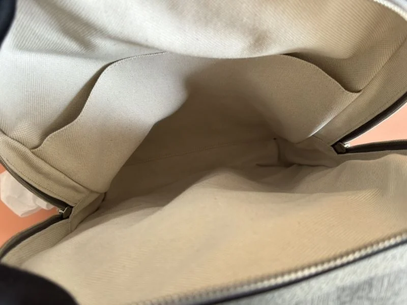 Sporty Gucci Backpacks 50039