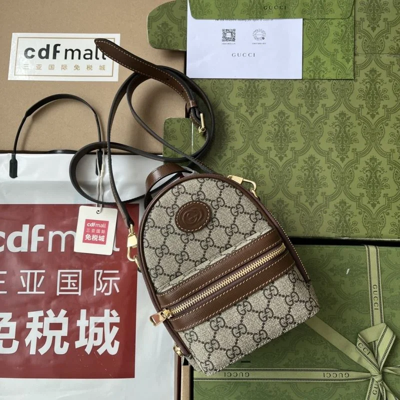 Bright Gucci Backpacks 50032