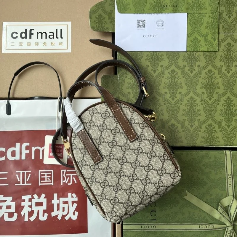 Bright Gucci Backpacks 50032