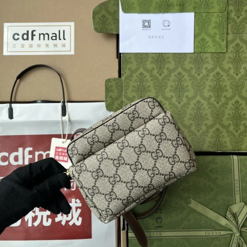 Bright Gucci Backpacks 50032