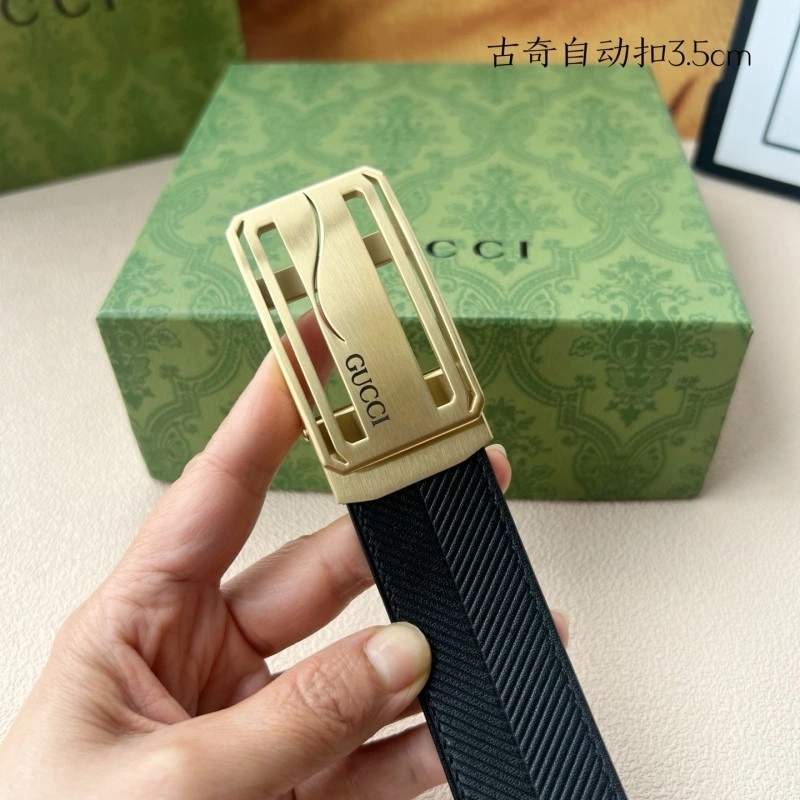 Effortless Gucci Belts 293410