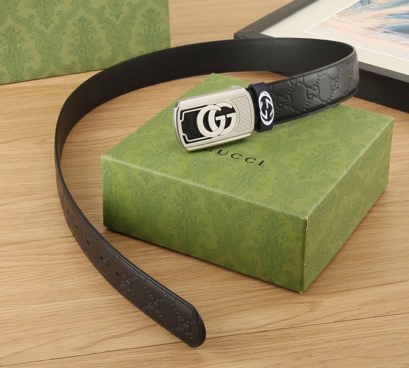 Sleek Gucci Belts 293061