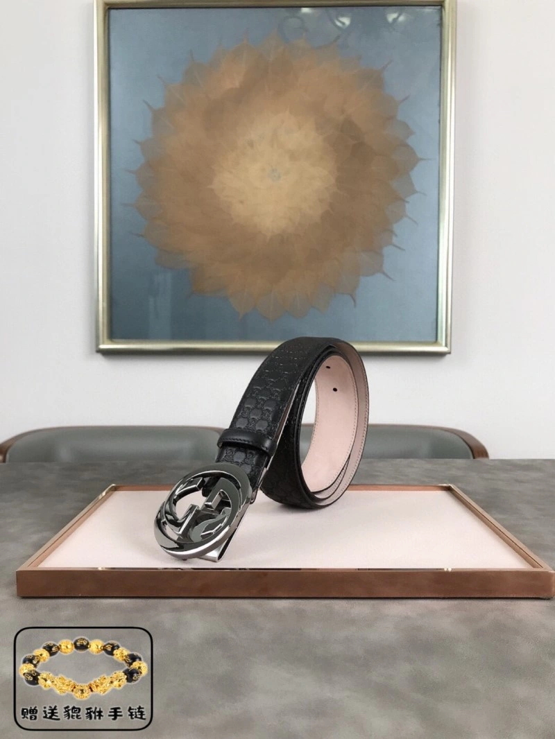 Sporty Gucci Belts 291802