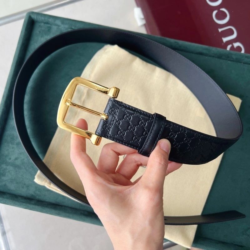Minimalist Gucci Belts 290075