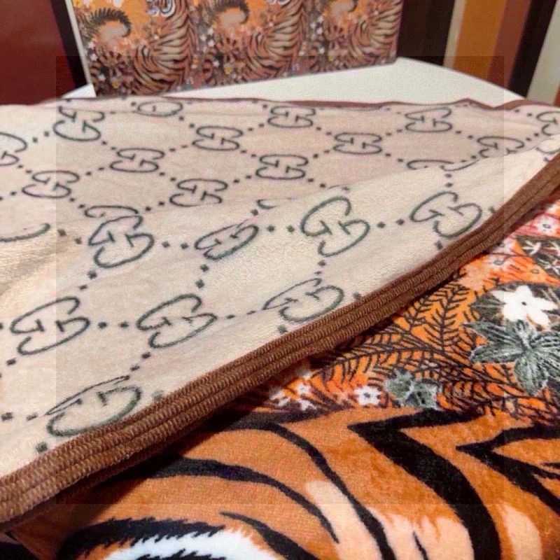 Supportive Gucci Blanket 256569