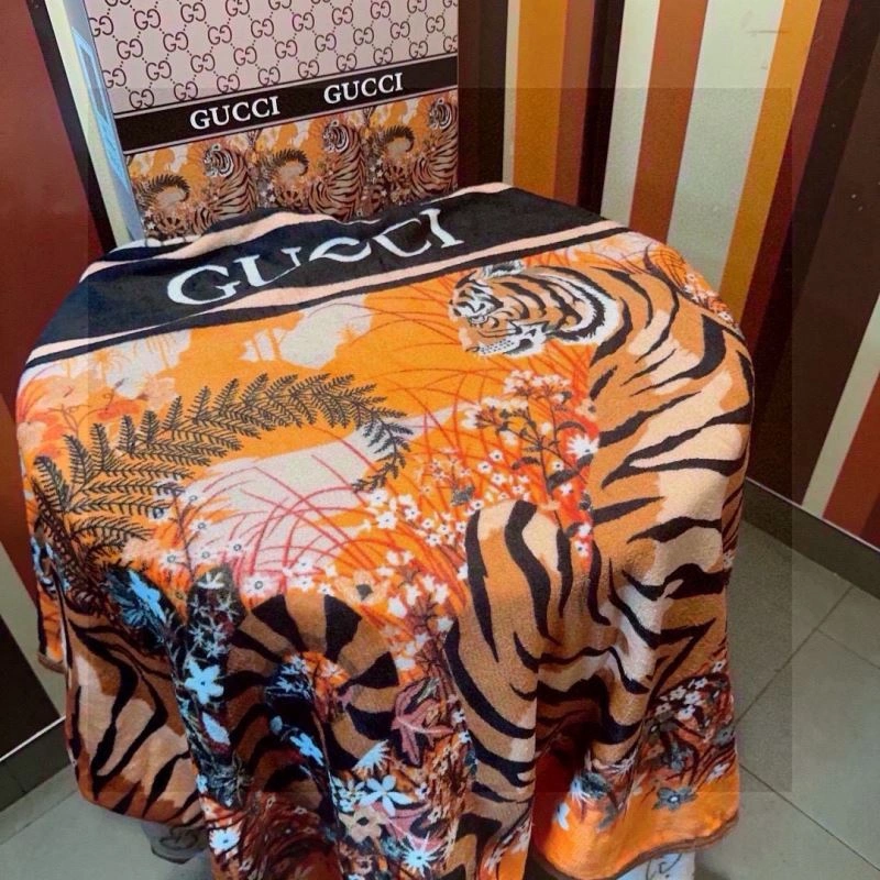 Supportive Gucci Blanket 256569